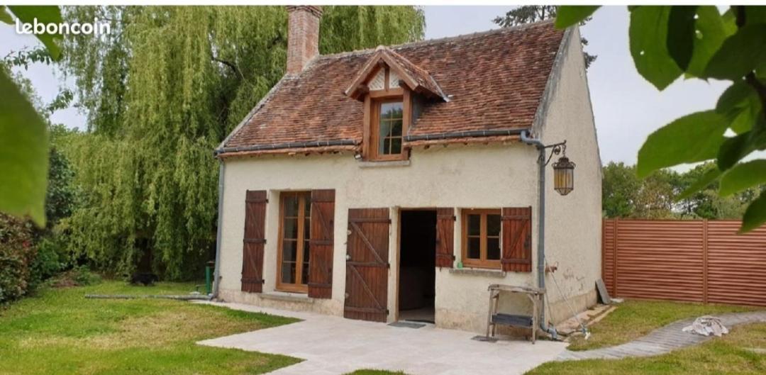 La Petite Maison Dans La Foret Gy-en-Sologne Exterior photo