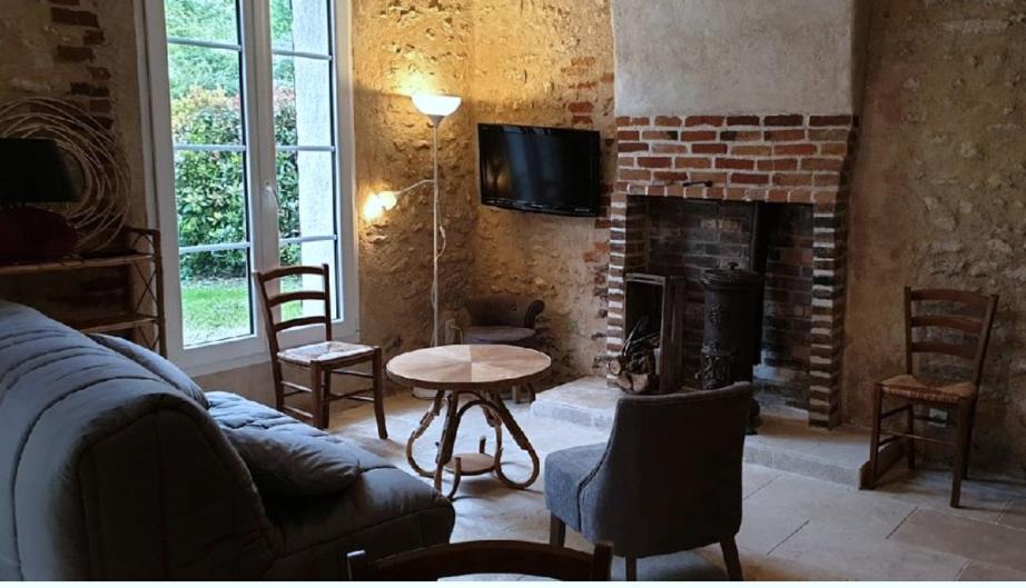 La Petite Maison Dans La Foret Gy-en-Sologne Exterior photo
